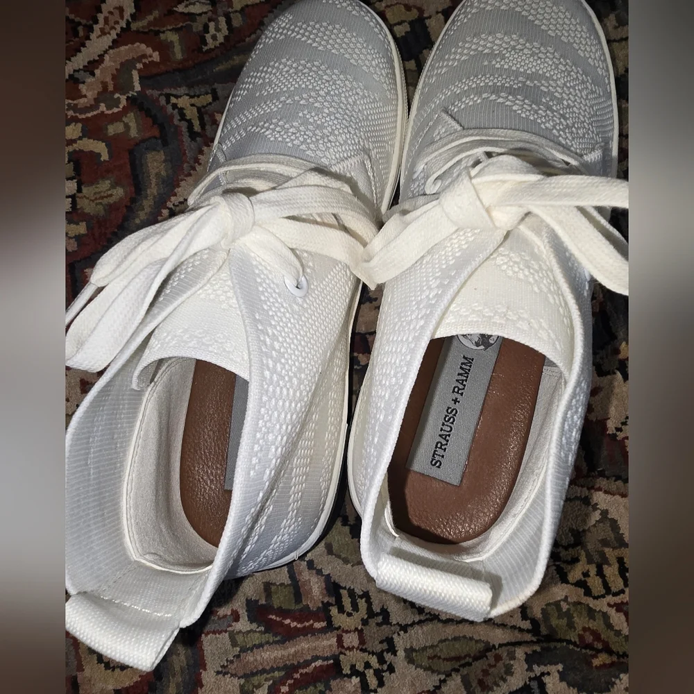 Strauss And Ramm White Men's Chukka Shoes
